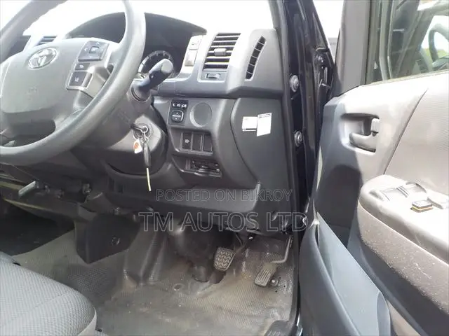 Toyota HiAce 2020 Black