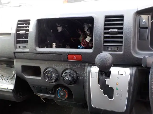 Toyota HiAce 2020 Black