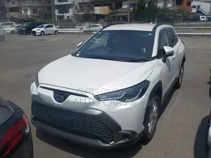 Toyota Corolla Cross 2024 Pearl