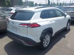 Toyota Corolla Cross 2024 Pearl