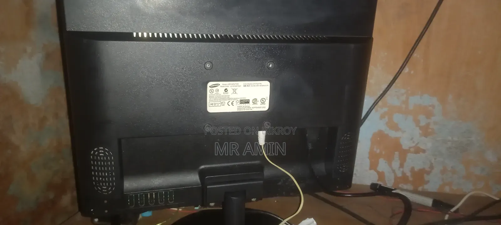 Samsung 17" Used Monitor (HDMI Supported)