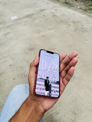 Apple iPhone 13 128 GB Red