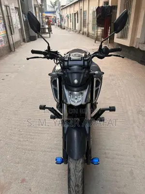 Yamaha R1 2025 Black