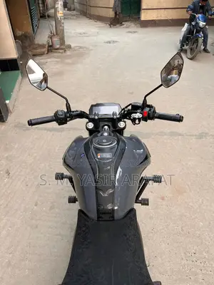 Yamaha R1 2025 Black