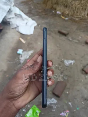 Vivo Y12 32 GB Black