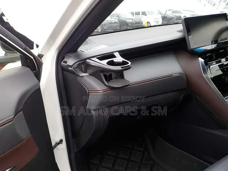 Toyota Harrier 2.5 Hybrid 2021 Pearl