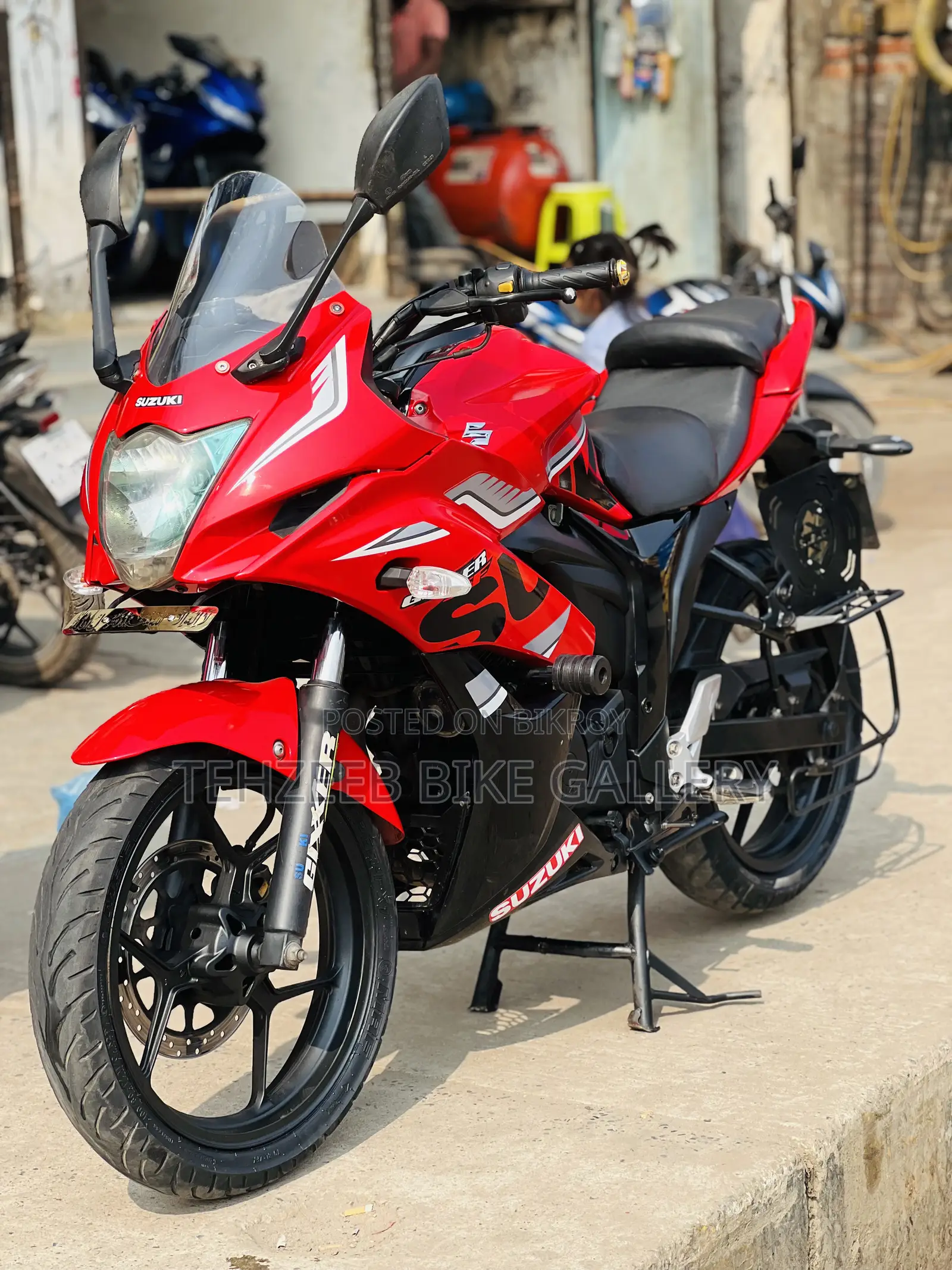 সুজুকি জিক্সার এসএফ ২০১৮ রেড