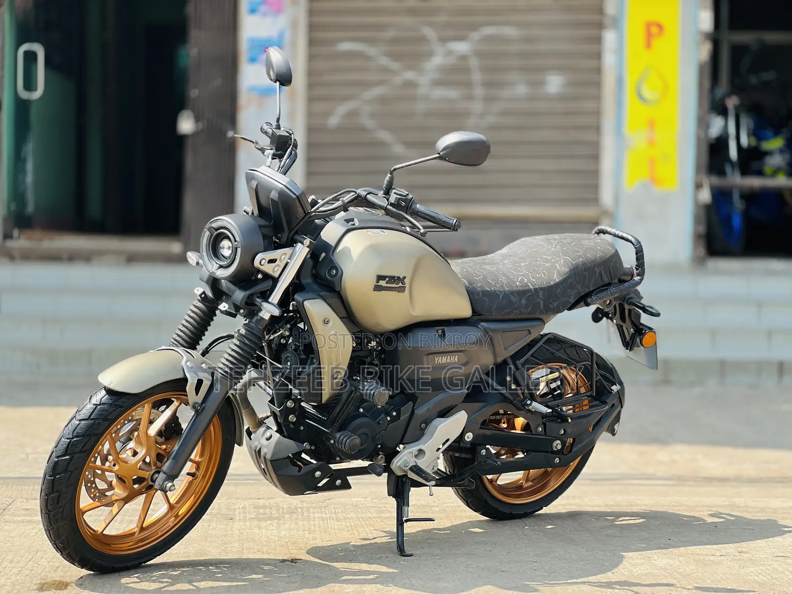 Yamaha 2025 Beige