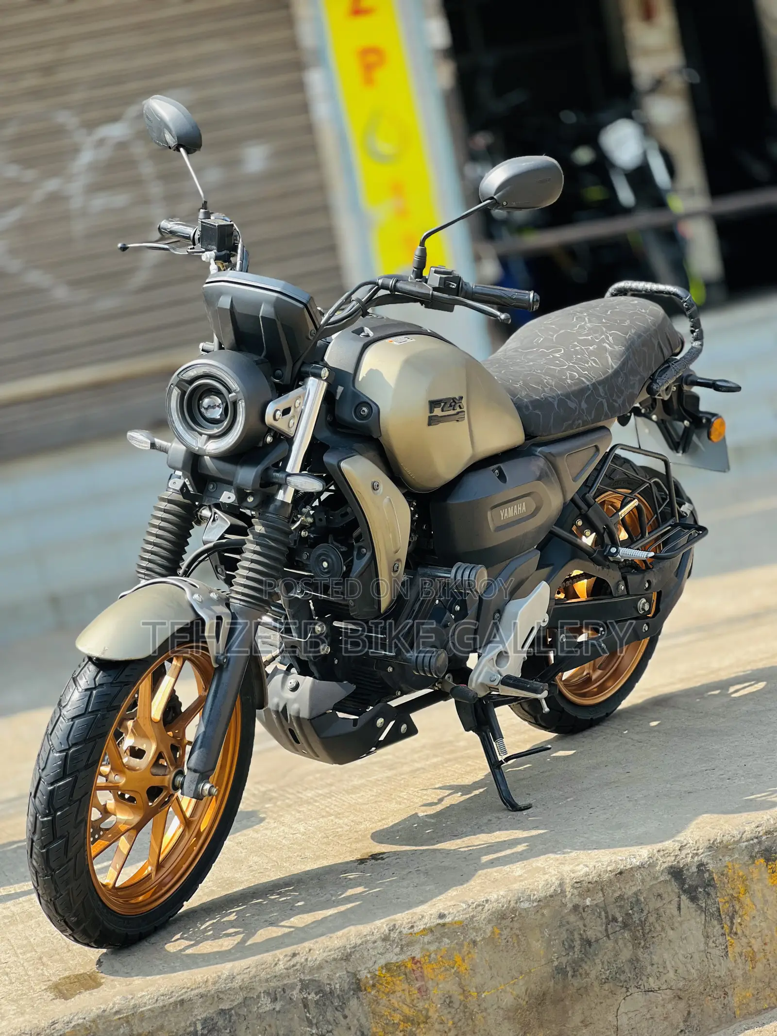 Yamaha 2025 Beige