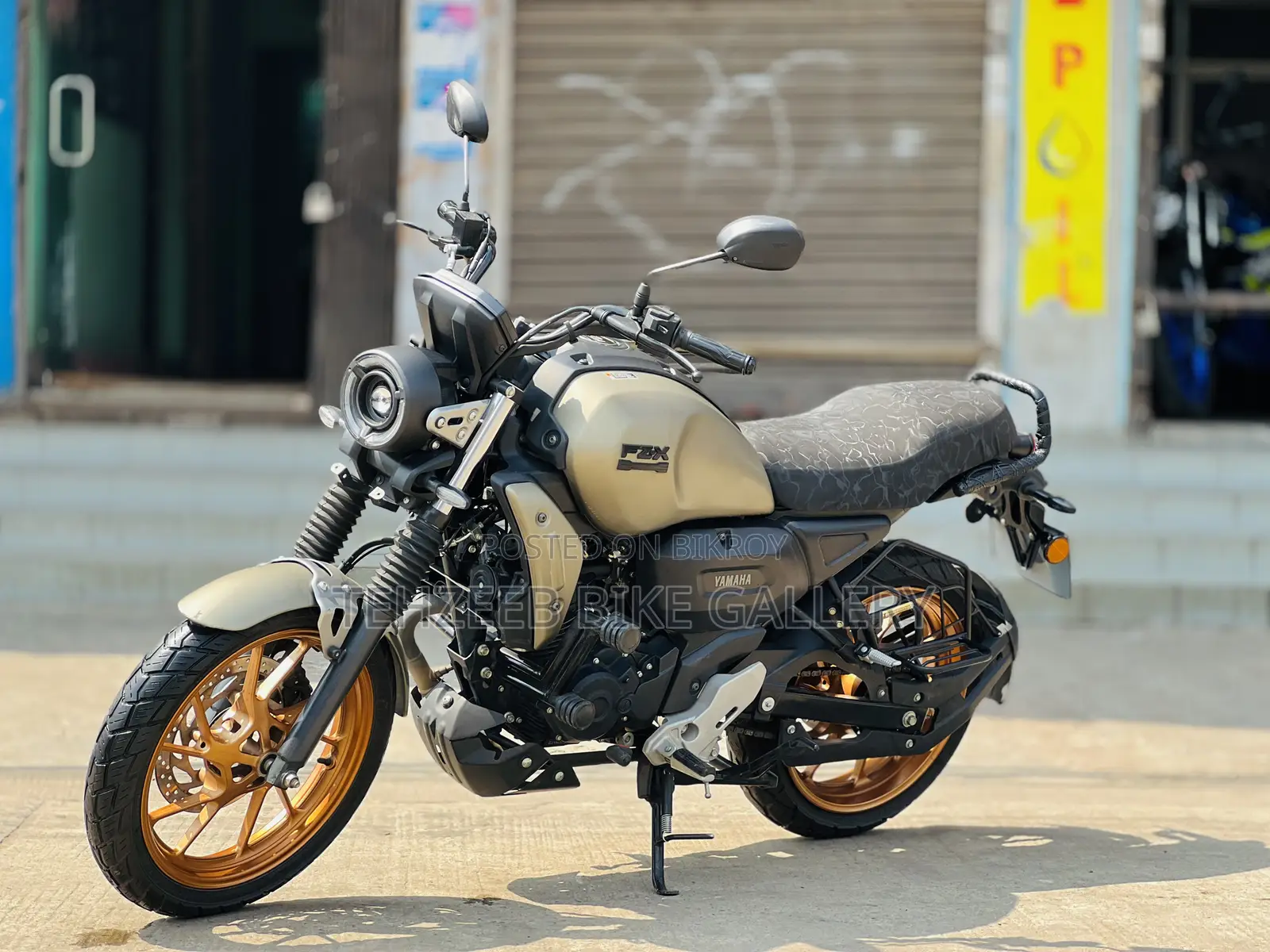 Yamaha 2025 Beige