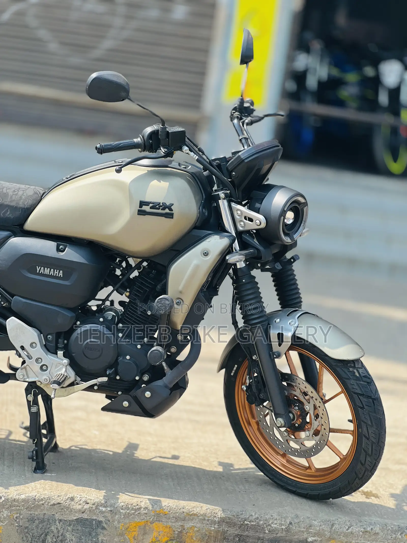 Yamaha 2025 Beige