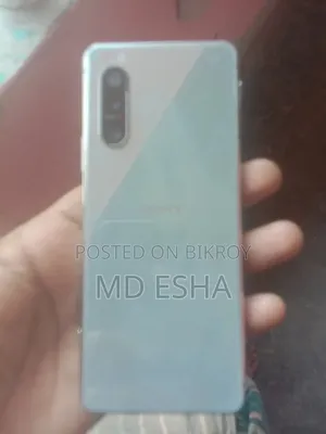 সনি এক্সপেরিয়া ৫ ২ ২৫৬ জিবি সাদা