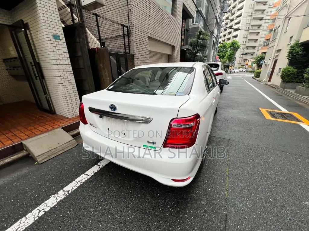 Toyota Axio 2021 White