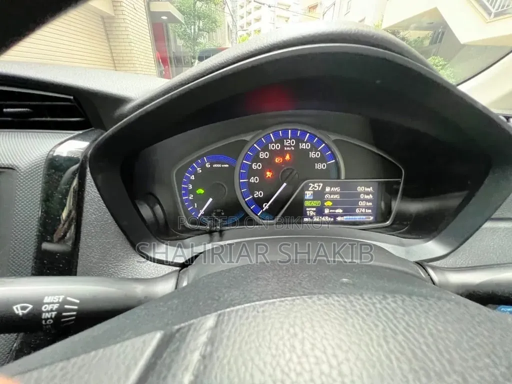 Toyota Axio 2021 White