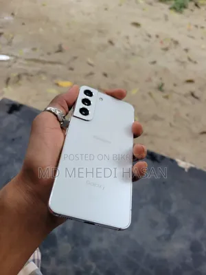 স্যামসাং গ্যালাক্সি এস২২ ৫জি ১২৮ জিবি হোয়াইট