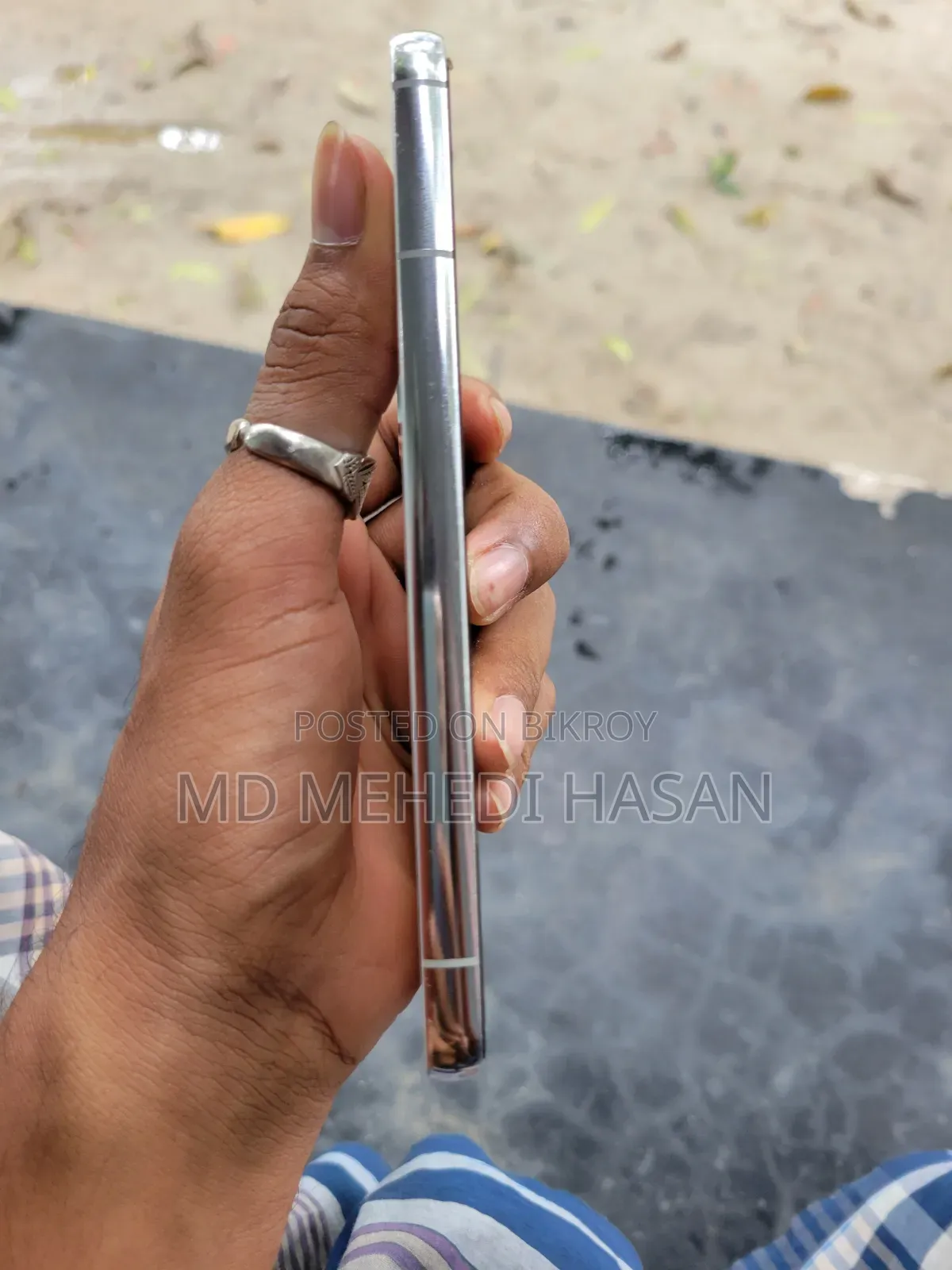 স্যামসাং গ্যালাক্সি এস২২ ৫জি ১২৮ জিবি হোয়াইট