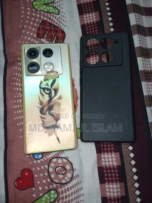হাতে বানানো চূড়ি