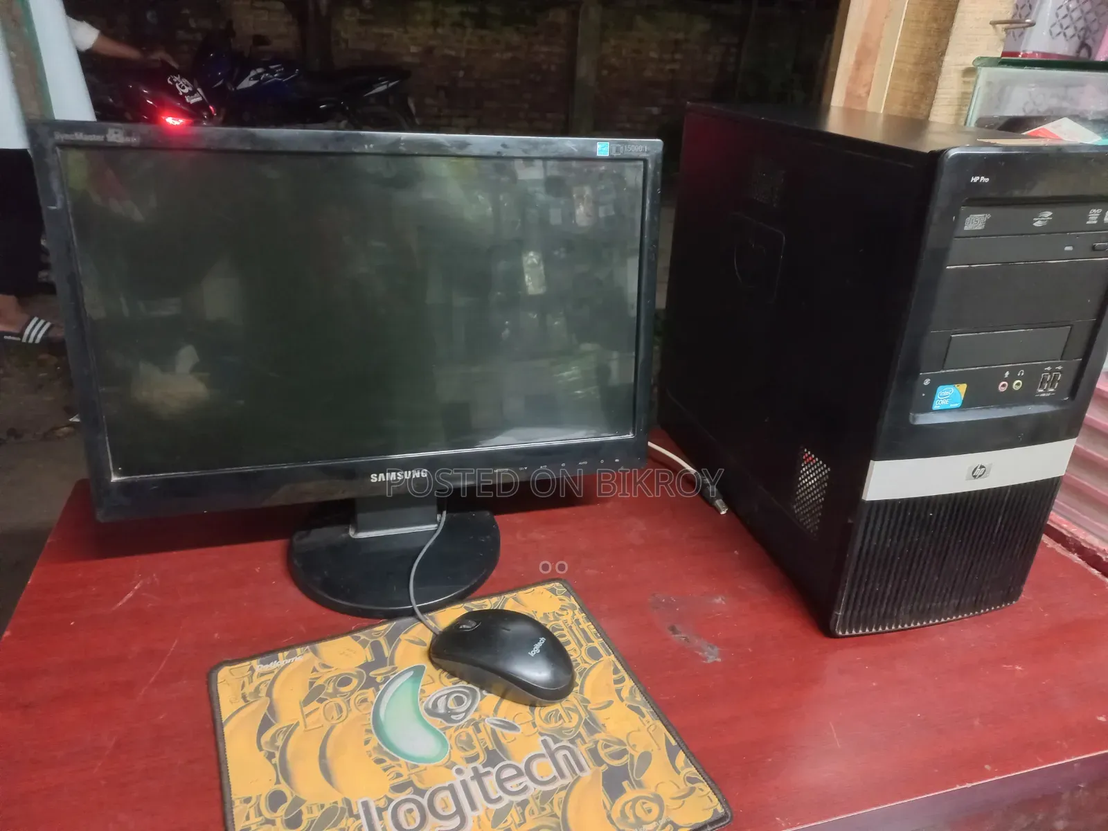 Desktop Computer HP 4GB Intel Core 2 Quad HDD 160GB