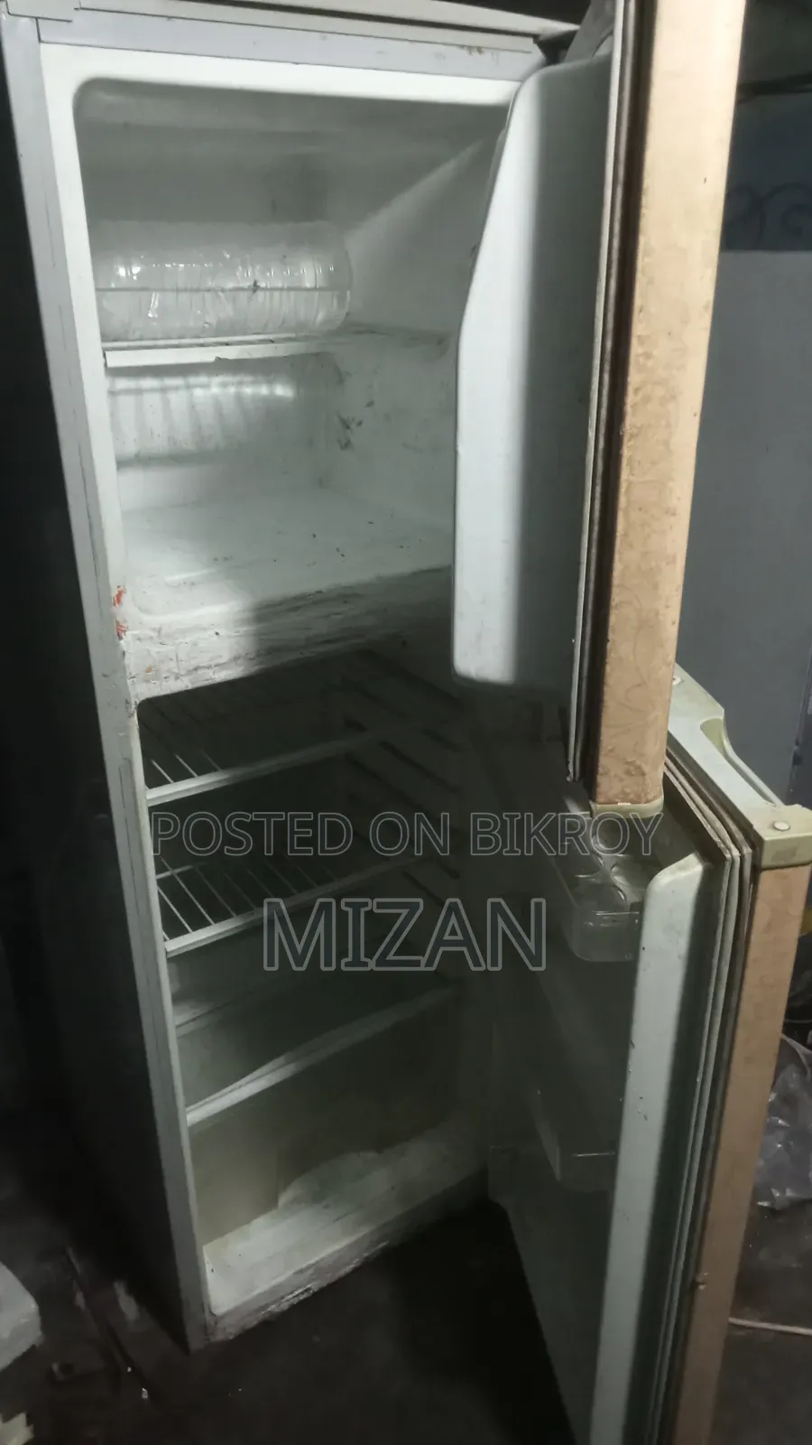 Refrigerator