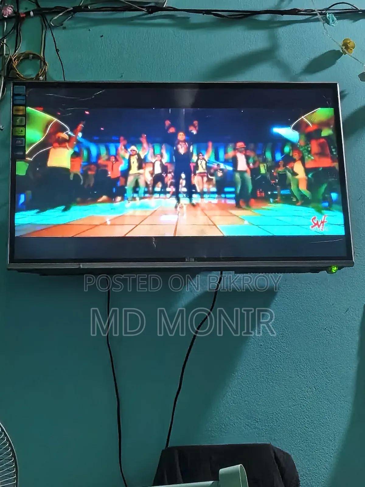 Boro TV Nibo to Tai Sell Dibo Jeita Ache Aita 32"