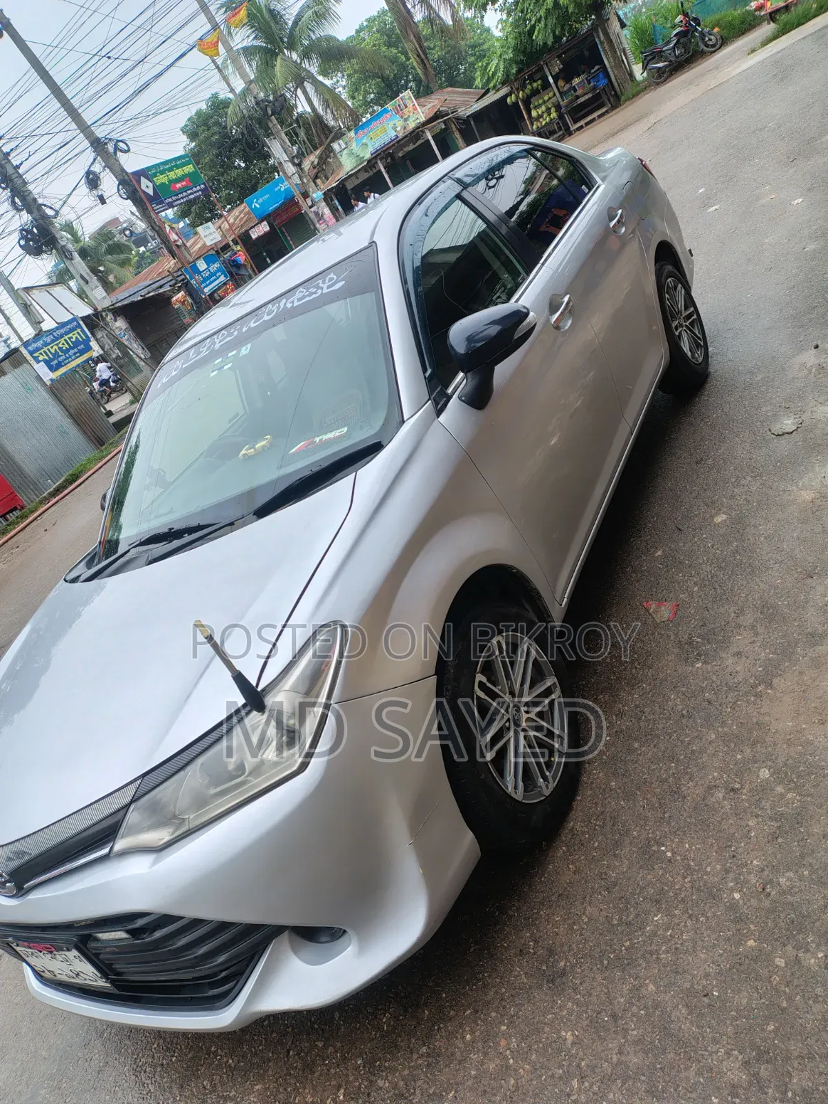 টয়োটা এক্সিও ২০১৫ সিলভার