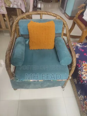 Sofa set plus divider. Full set made of cane.