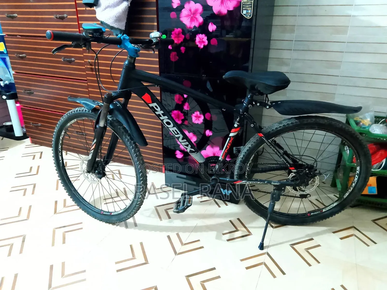 A gear cycle for sale (hydraulic brake)