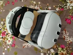 Meta Quest 3 (128GB) (With Accessories)