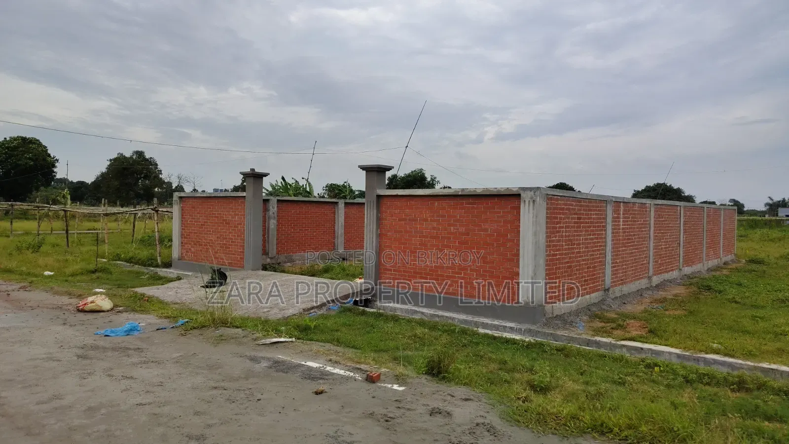 3 Katha West-Facing Plot in Sector 9 on a Budget