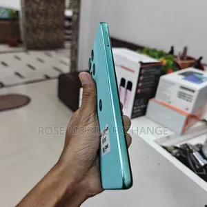 মটোরোলা ১২৮ জিবি