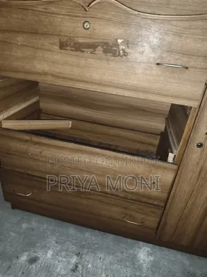 Urgent Partex Wardrobe Sell