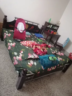 অনেক Strong খাট ও প্লাষ্টিক এর Wardrobe