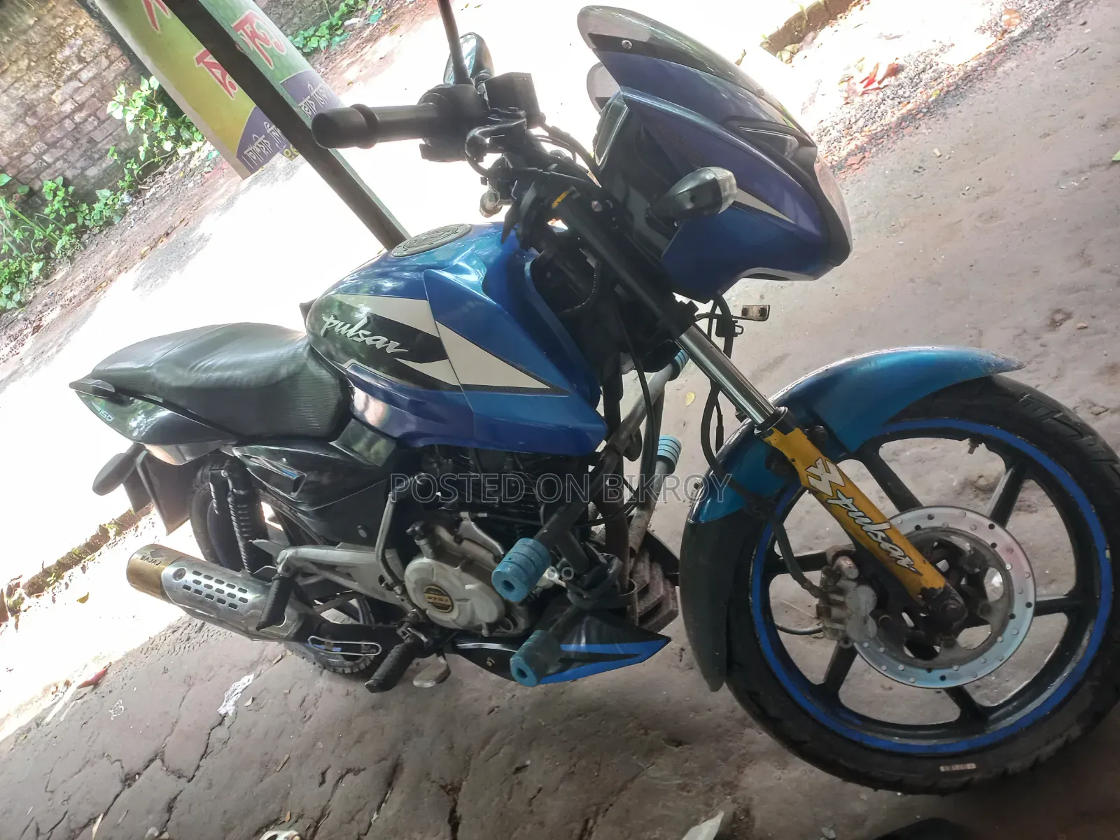 বাজাজ পালসার ১৫০ ২০১২