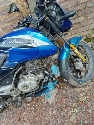 বাজাজ পালসার ১৫০ ২০১২