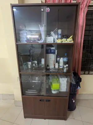 Regal Cabinet in Fresh Condition