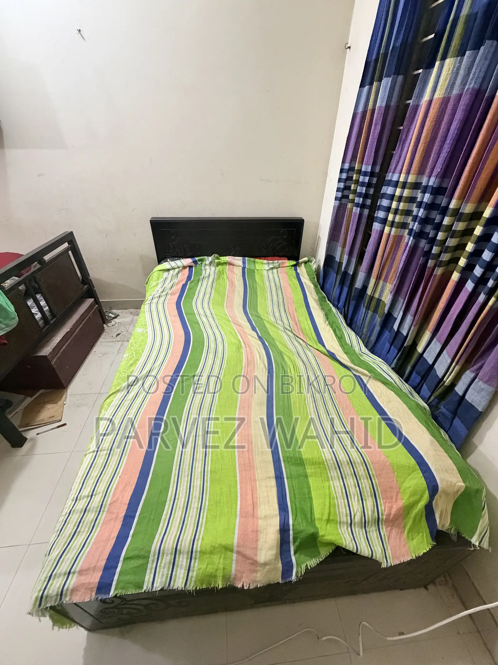 Queen Size Semi Double Bed for Sell