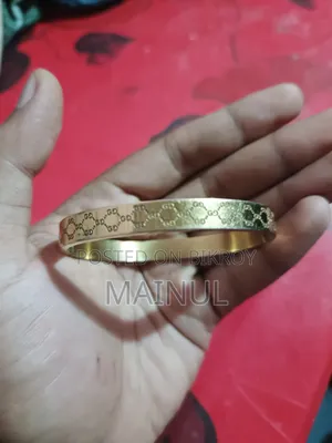 Brand Badge Light Gucci