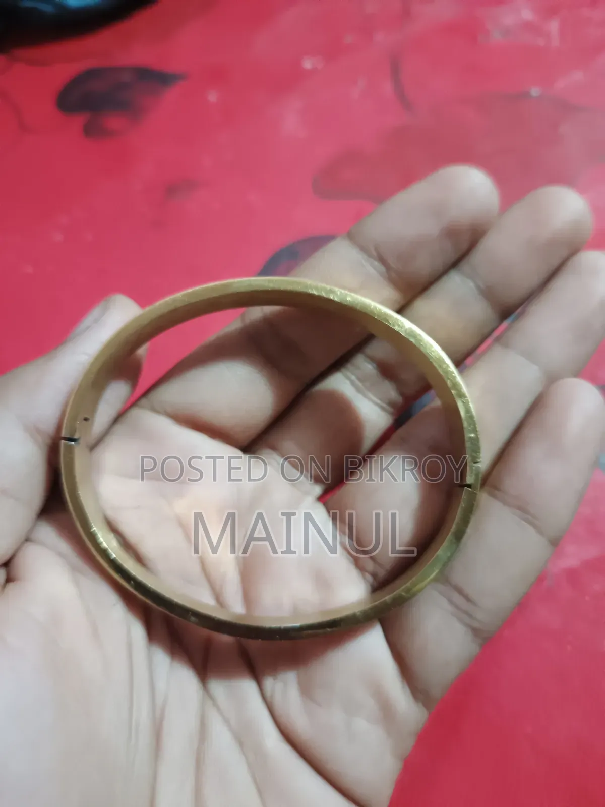 Brand Badge Light Gucci