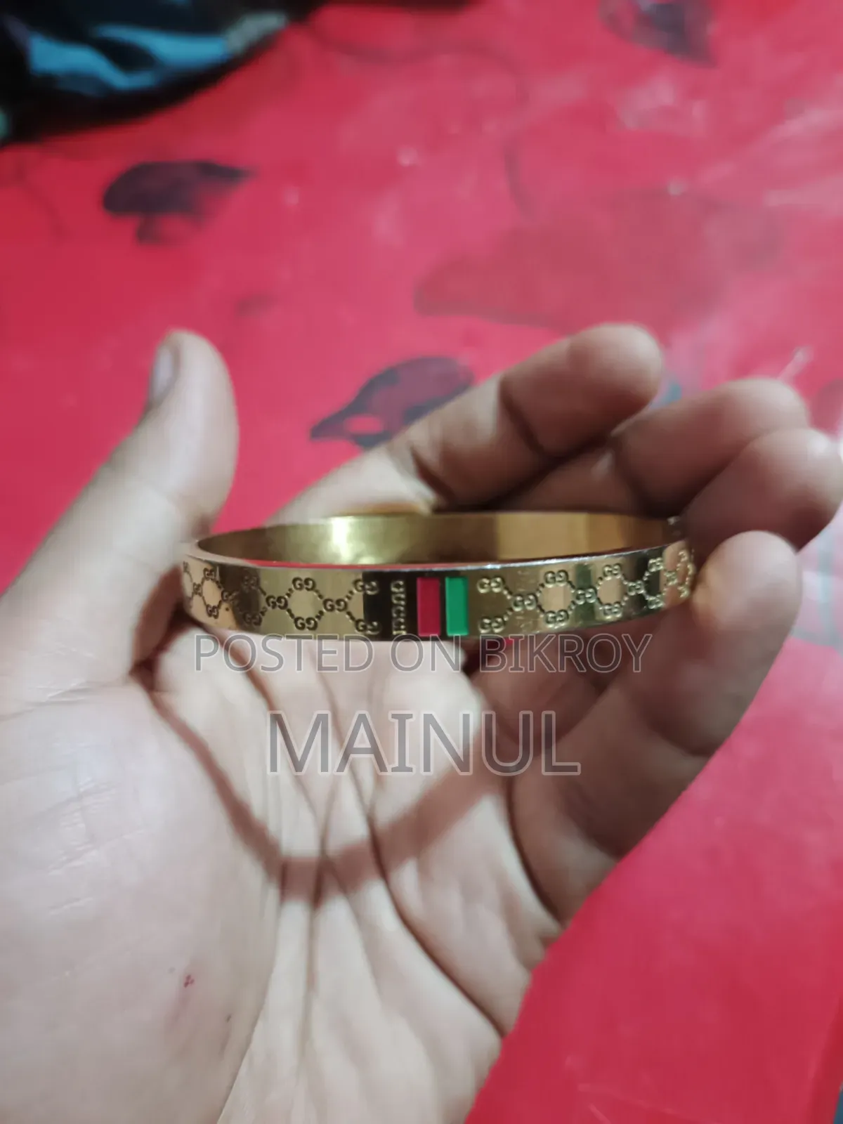 Brand Badge Light Gucci