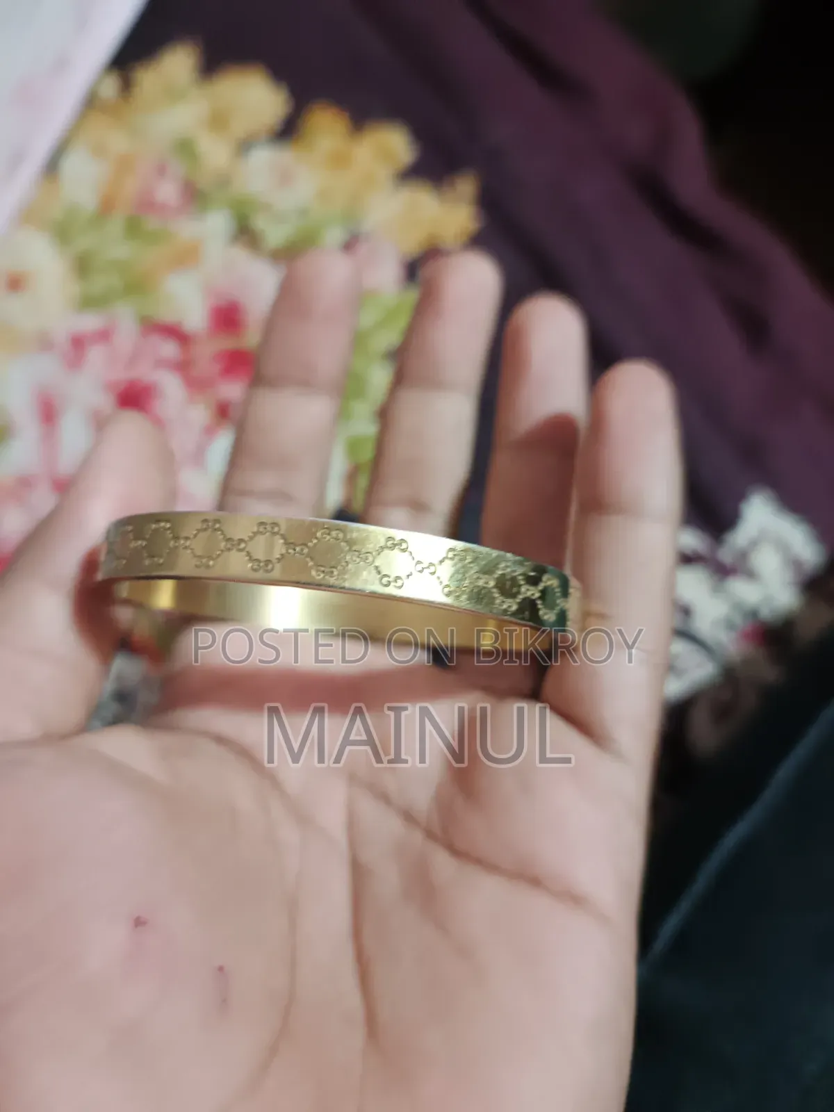Brand Badge Light Gucci