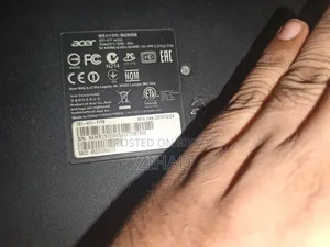 Laptop Acer Aspire ES1-411 3GB Intel Core 2 Quad HDD 500GB