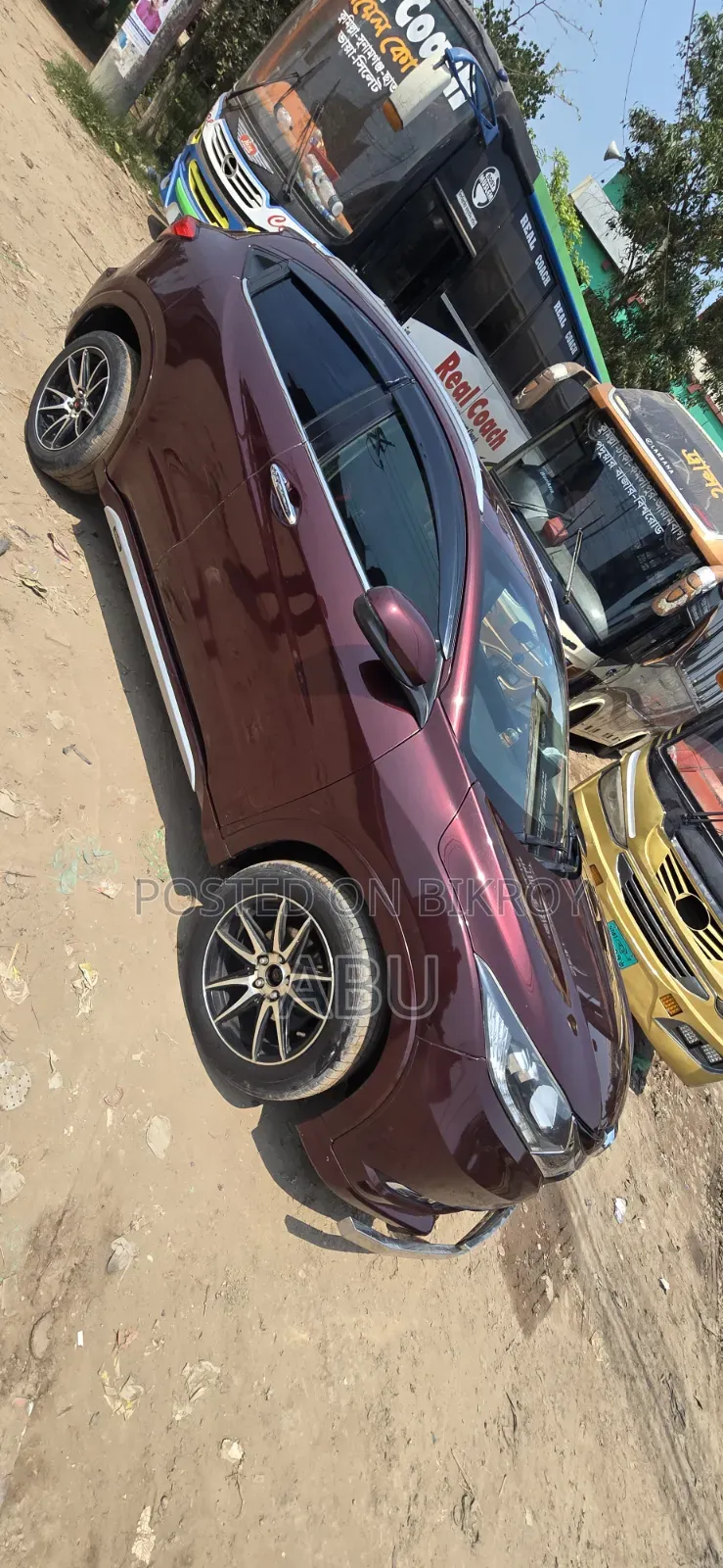 Honda Vezel 1.5 Four-Wheel Drive 2014 Maroon
