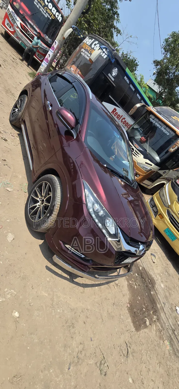 Honda Vezel 1.5 Four-Wheel Drive 2014 Maroon