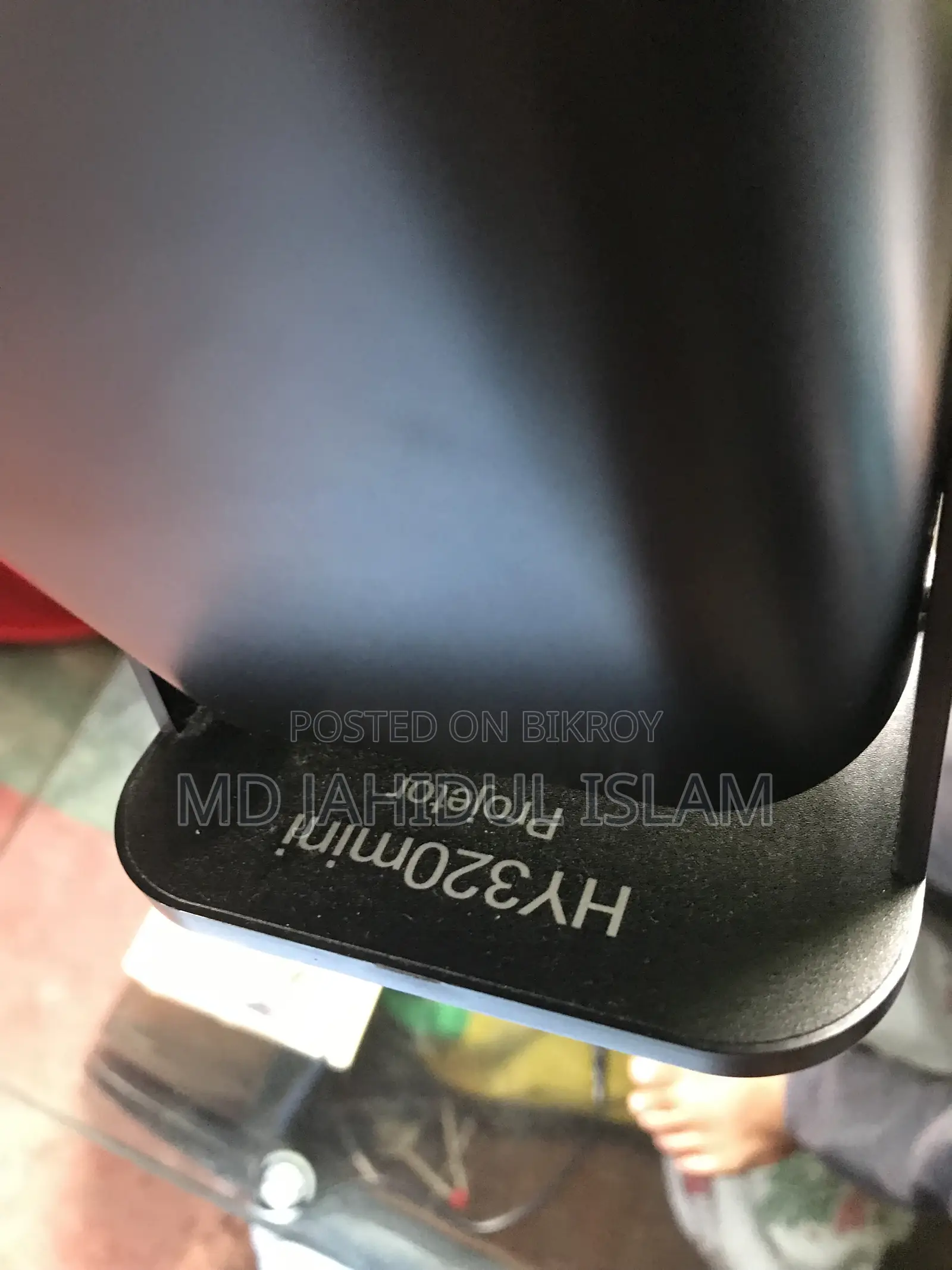 এইচওয়াই৩২০ মিনি প্রজেক্টর