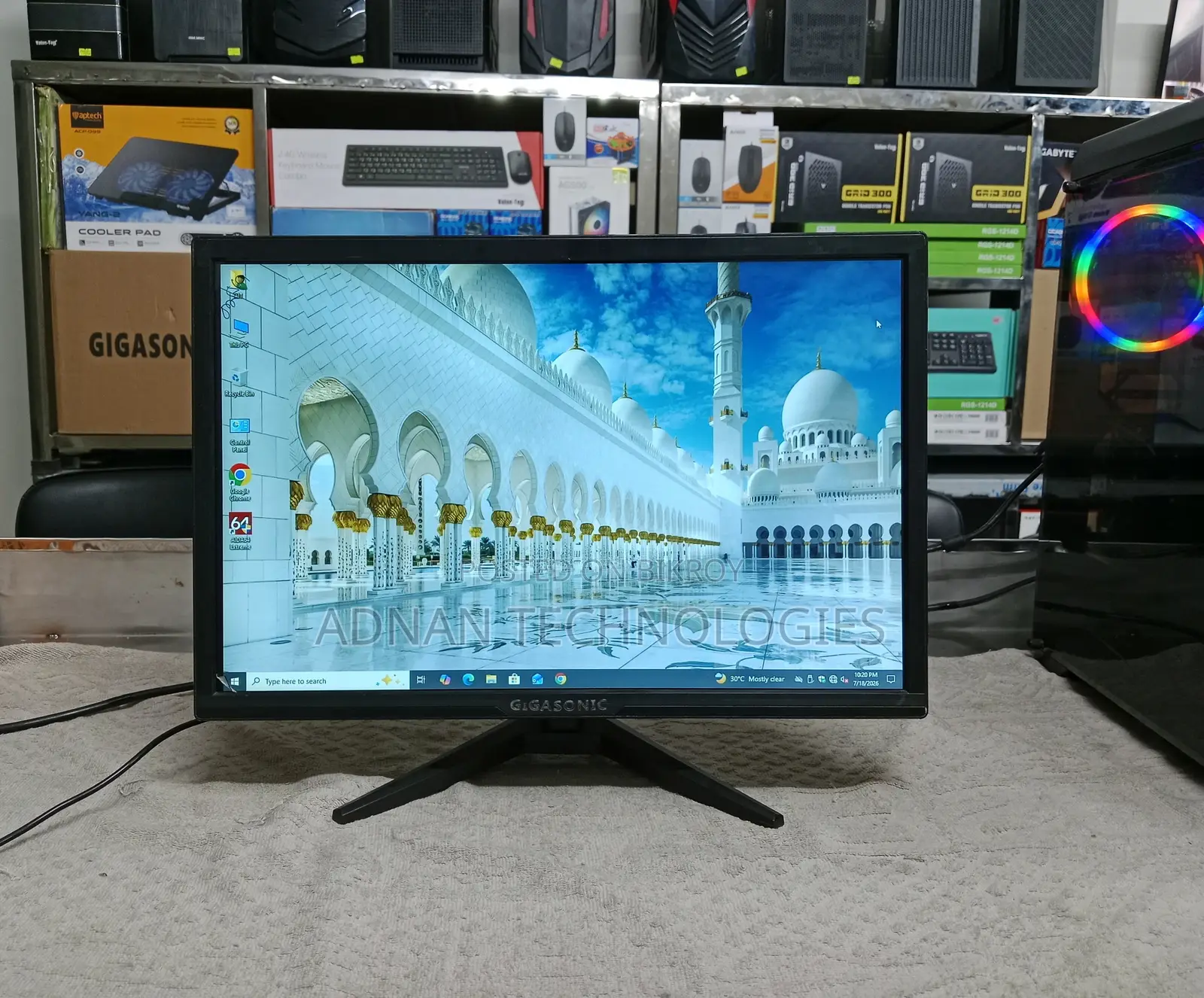 Gigasonic 19-inch HD Wide Screen LED Monitor | Full Fresh