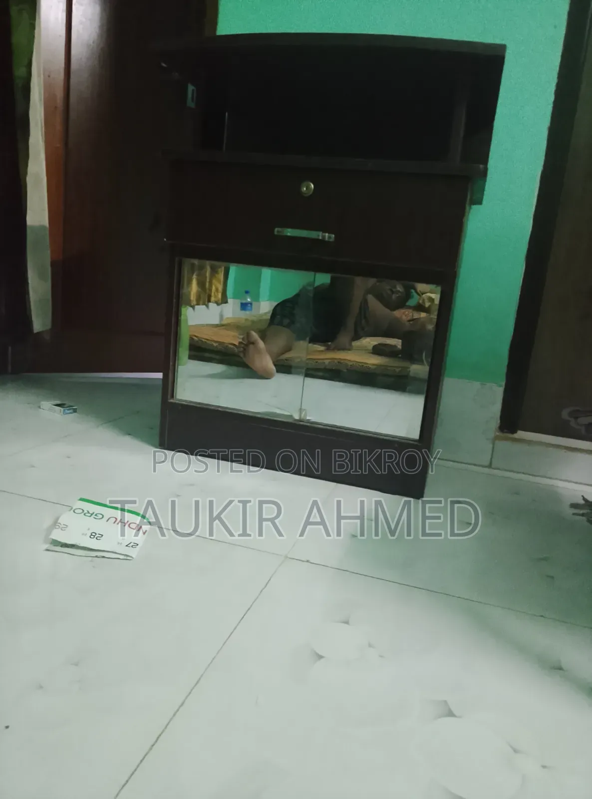 ব্যবহৃত টিভি র‍্যাক