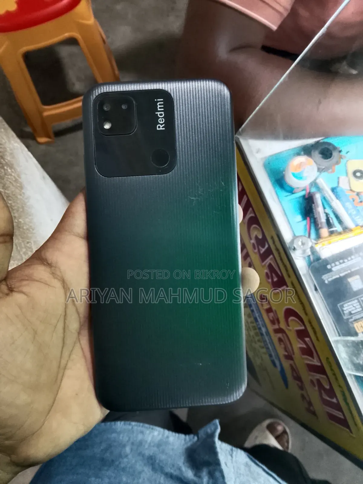 Any broken mobile phone bought for cash