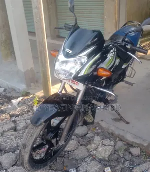 TVS Metro 2016 Green