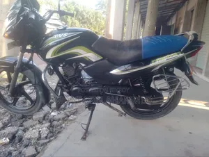 TVS Metro 2016 Green