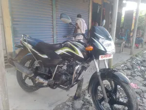 TVS Metro 2016 Green